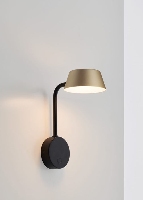 Pol Wall Lamp with Arm