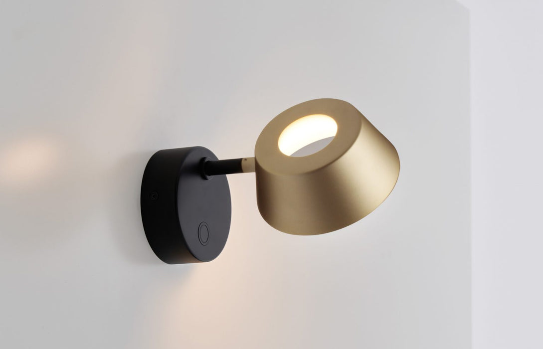 Pol Single Wall Lamp