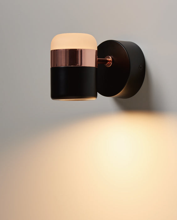 Zing Wall Lamp