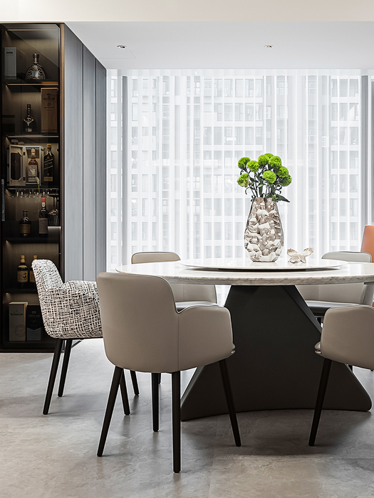 Spin Dining Table (63") with Lazy Susan