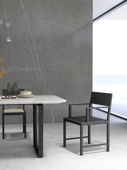 Baiana Chair (With Arms)