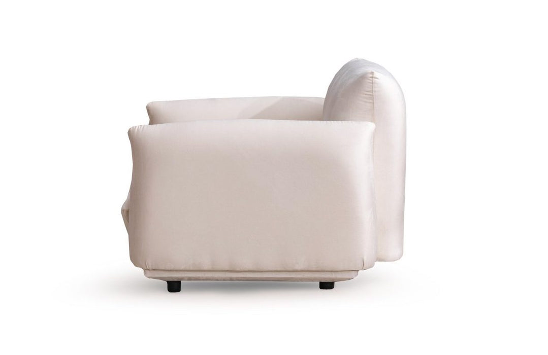 Sola Lounge Chair