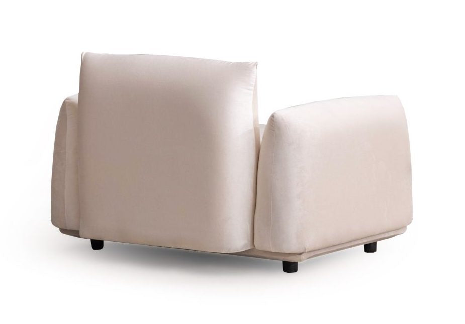 Sola Lounge Chair