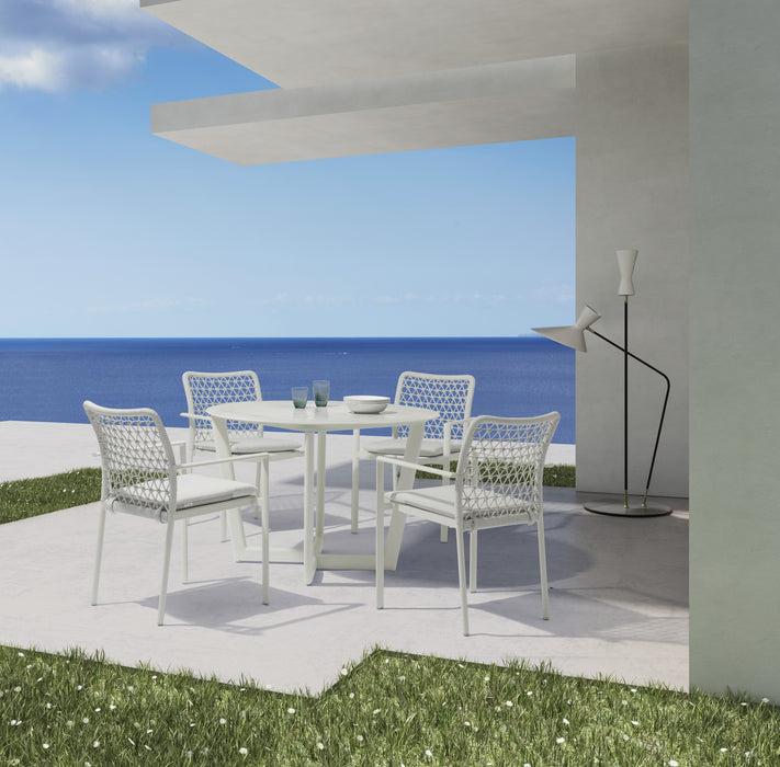 Bora Round Dining Table
