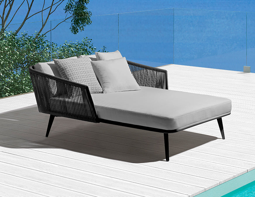 Royal Double Daybed