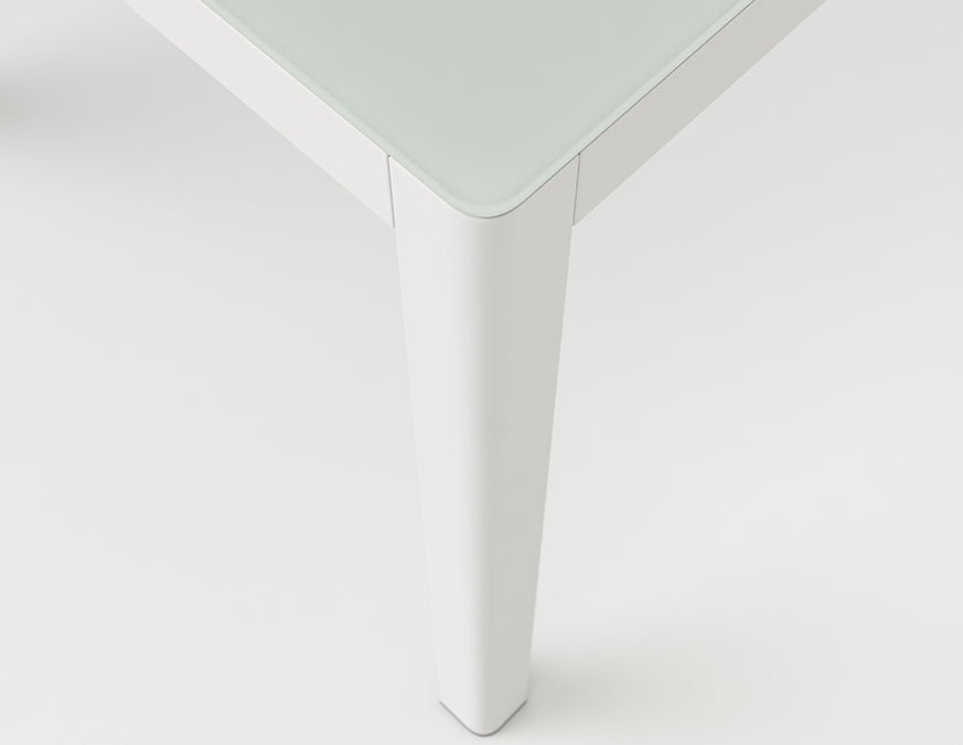 Vienna Dining Table