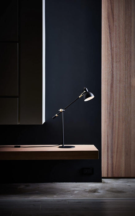 Lior Gentle Table Lamp