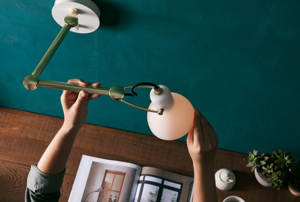 Lior Opal Mini Wall Lamp With Arm