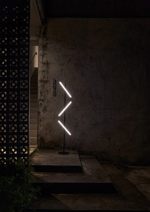 Iza Floor Lamp