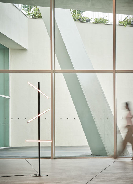 Iza Floor Lamp