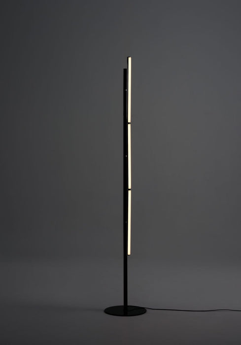 Iza Floor Lamp