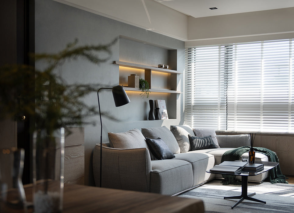 Lolo Floor Lamp