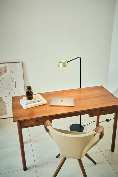 Pol Floor Lamp