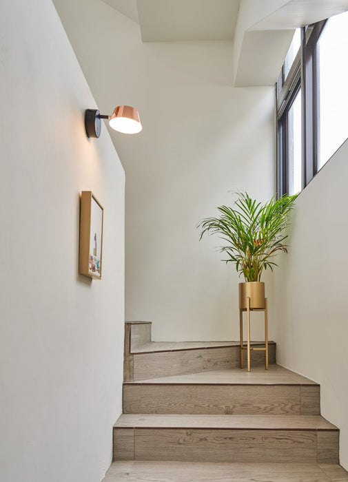Pol Single Wall Lamp