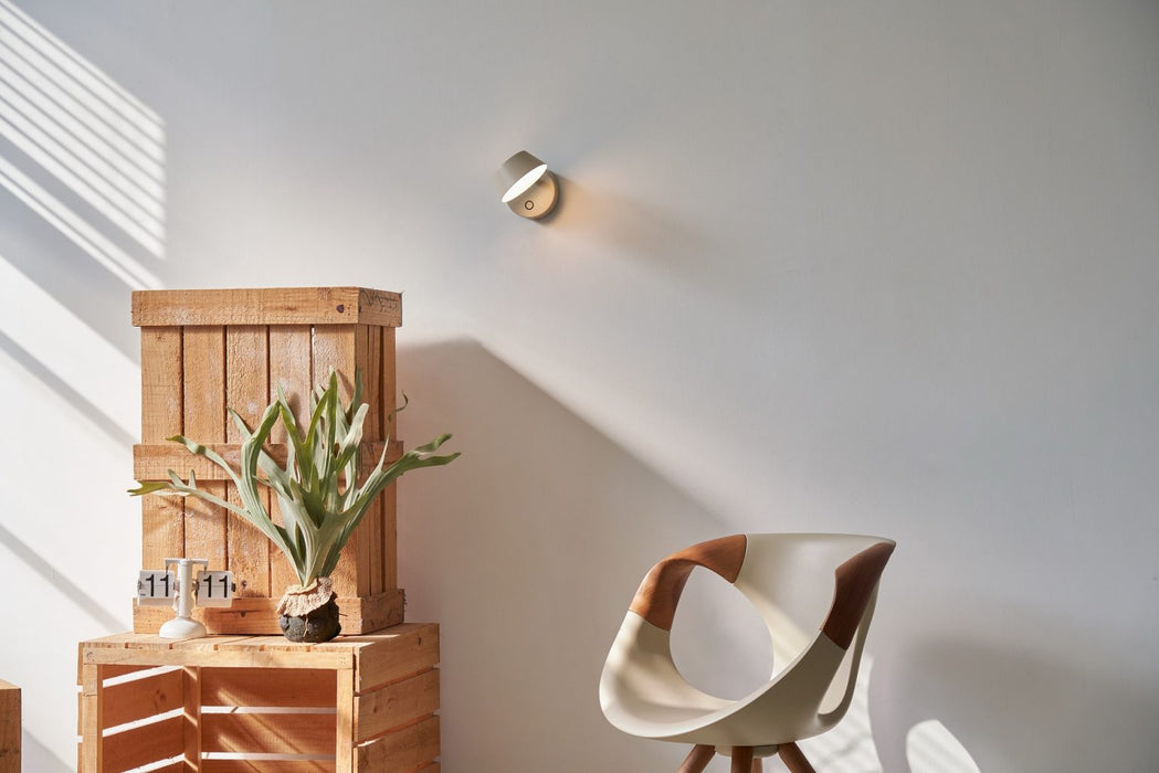 Pol Single Wall Lamp