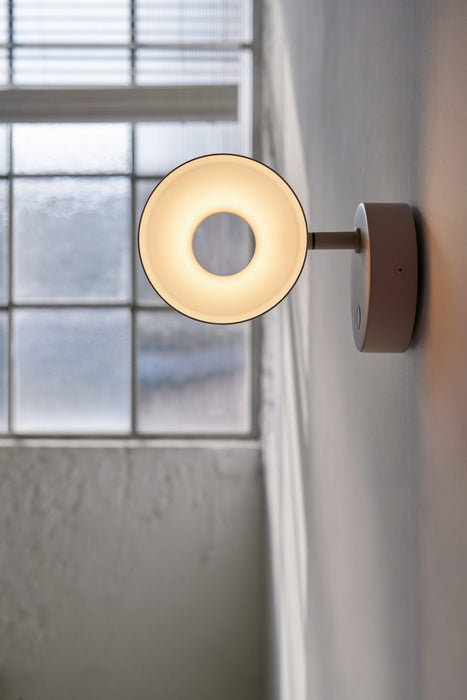Pol Single Wall Lamp