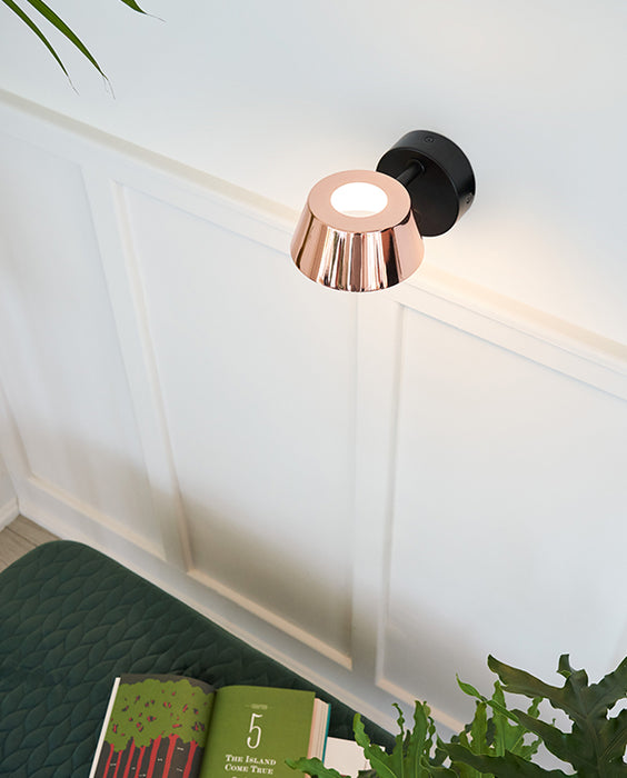 Pol Single Wall Lamp