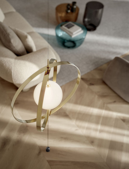 Papillon Ceiling-To-Floor Lamp