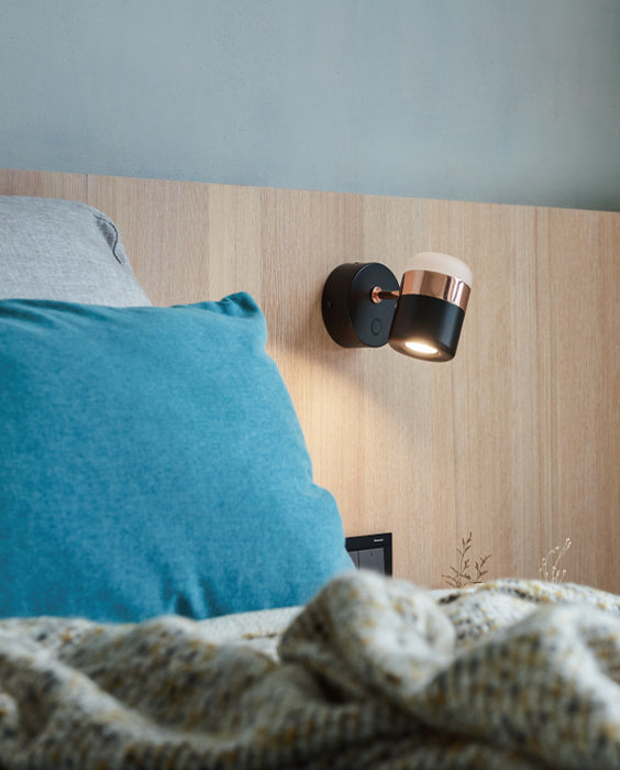 Zing Wall Lamp