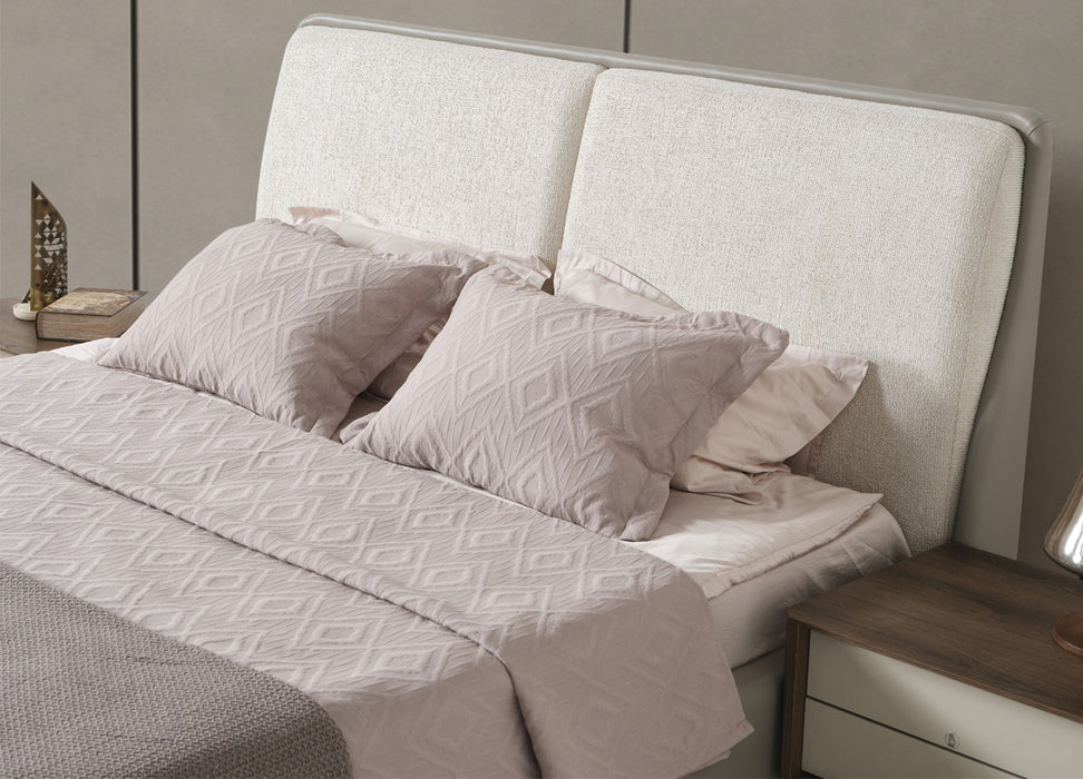 Mina King Bed