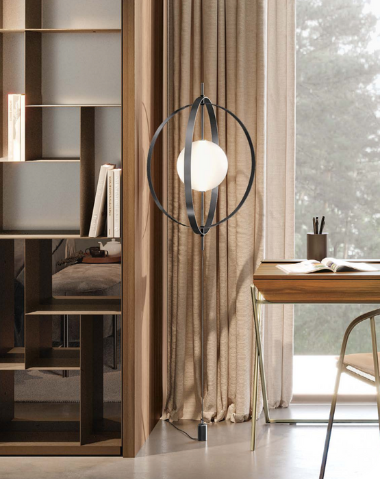 Papillon Ceiling-To-Floor Lamp