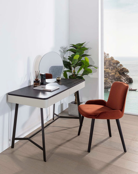 Witty 47" Desk