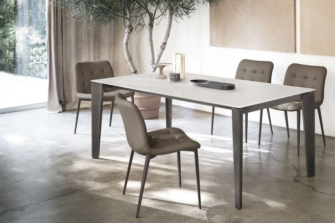 Cruz Table W/ Extensions