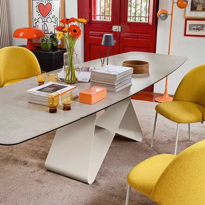 Gemini Extendable Barrel Table