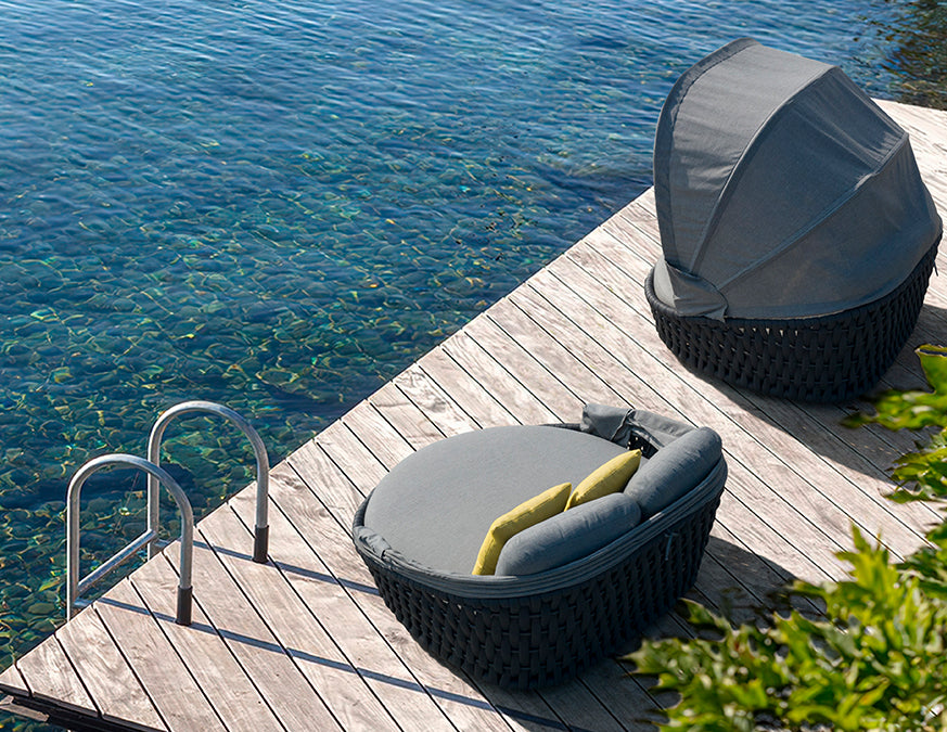 Summer Daybed with Canopy