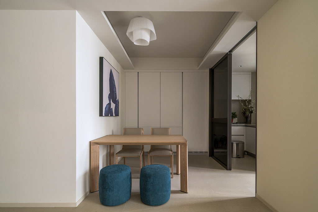 Joint Dining Table 55"