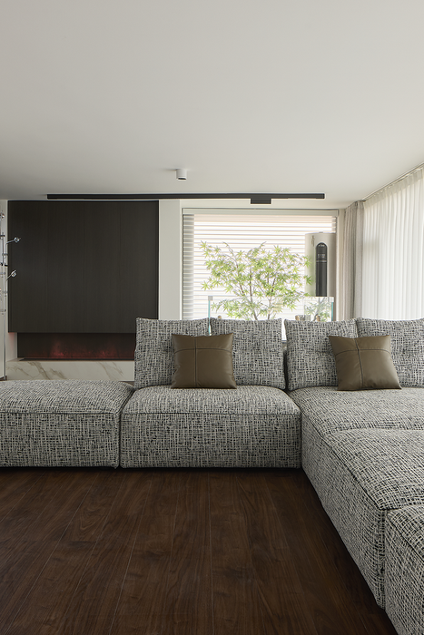 Rubix Armless Sofa 47"