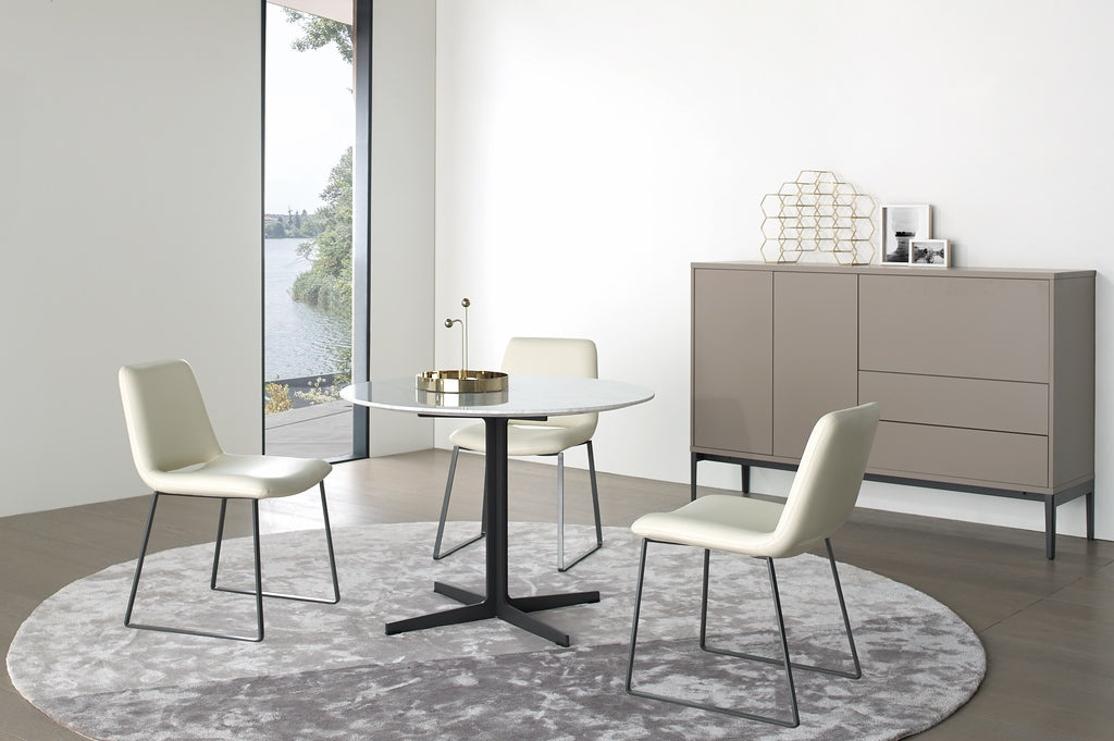 Vary Bistro Table