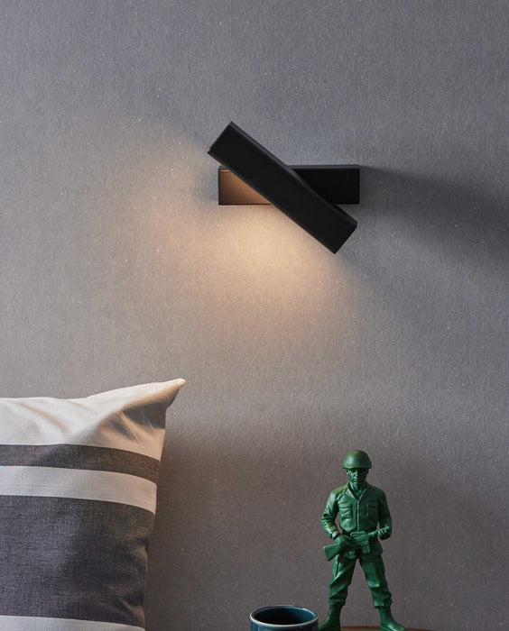 Megu Wall Lamp