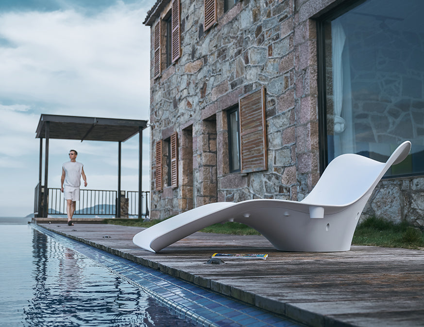 Lagoon in Pool Chaise