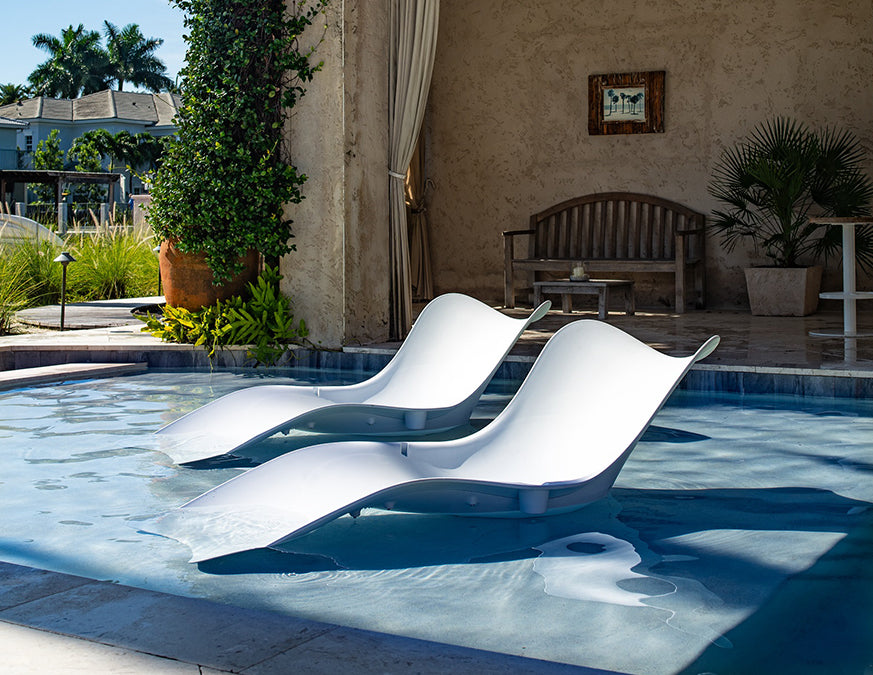 Lagoon in Pool Chaise