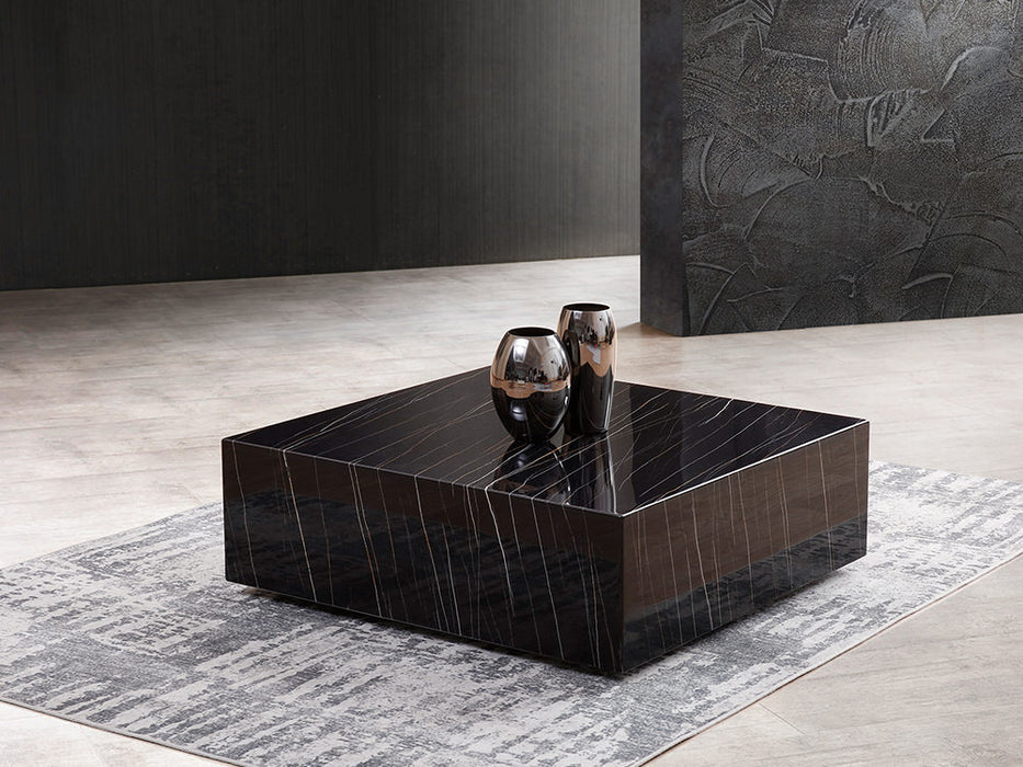 Cubo Coffee Table